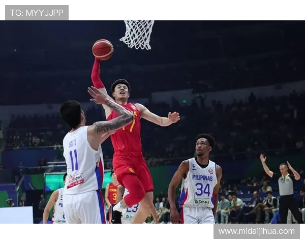 中国男篮新星崛起！年轻球员表现出色，助力球队冲击巴黎奥运资格