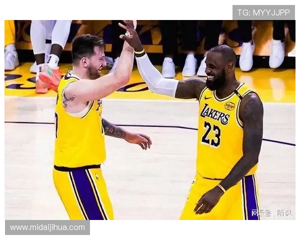 NBA最新动态:詹姆斯引领湖人复兴 勇士与凯尔特人鏖战季后赛争锋 NBA最新动态:詹姆斯引领湖人复兴 勇士与凯尔特人鏖战季后赛争锋