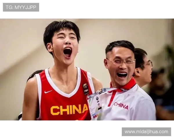 中国篮球队备战世界杯 新星崭露头角 老将肩负重任 力争晋级八强