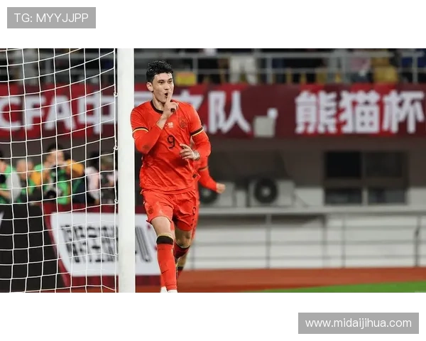 国足备战世界杯预选赛新帅战术调整引发球迷热议与年轻球员崛起潮