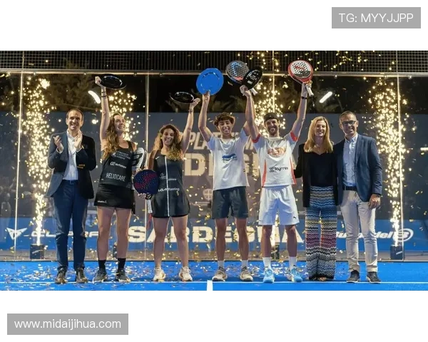 网球赛场风云再起 世界顶级球员争夺年终总决赛席位